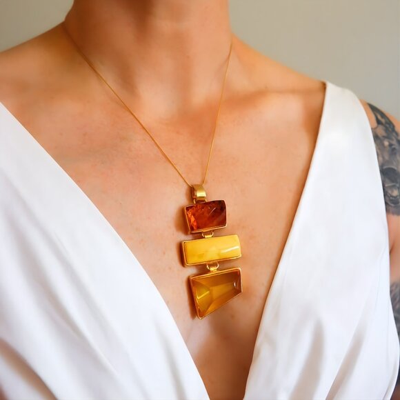 Baltic Amber Pendant Necklace 14lK Gold Plated Sterling Silver - Picture 7 of 7